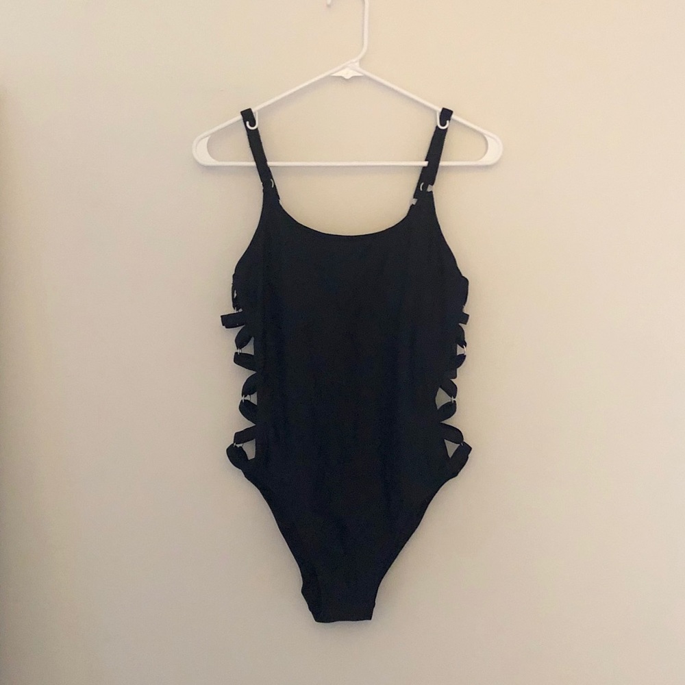 NWT Black Side Cut Out One Piece Swimsuit